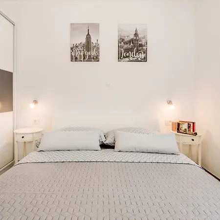 La Vie Est Belle Apartament Trogir