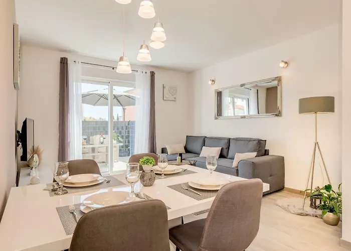 Apartament La Vie Est Belle *