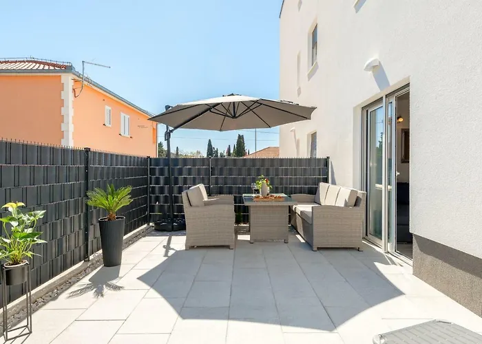 Apartament La Vie Est Belle *