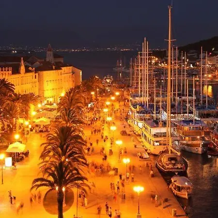 La Vie Est Belle 公寓