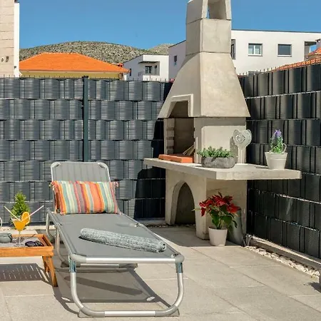 La Vie Est Belle Apartman