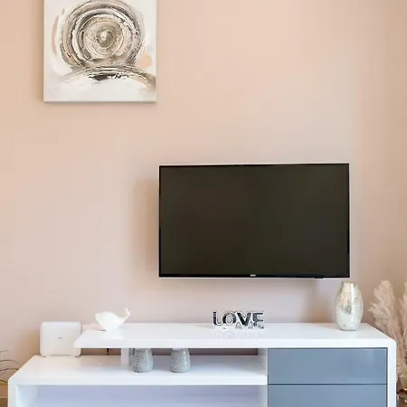 La Vie Est Belle Trogir